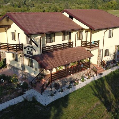 Pensiunea Gradinarilor Cu Ciubar Si Statie De Incarcare Electrica Auto Comanesti  Bagian luar foto